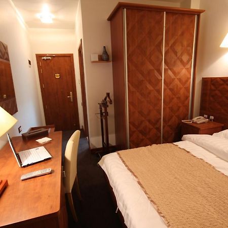Plasma Hotel Tripoli Exteriör bild